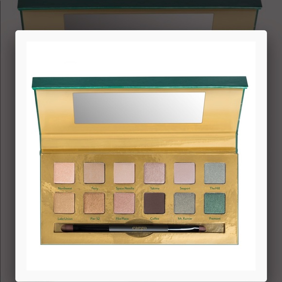 Limited Edition Cargo Eyeshadow Palette - Picture 2 of 5